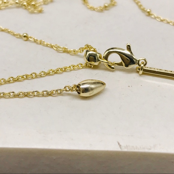 Kendra Scott Satellite white Kyocera opal Illusion necklace in goldcolor